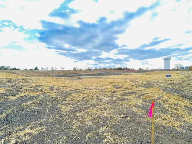 $45,000 | 5 Cottonwood Lake Drive, Windom, MN 56101