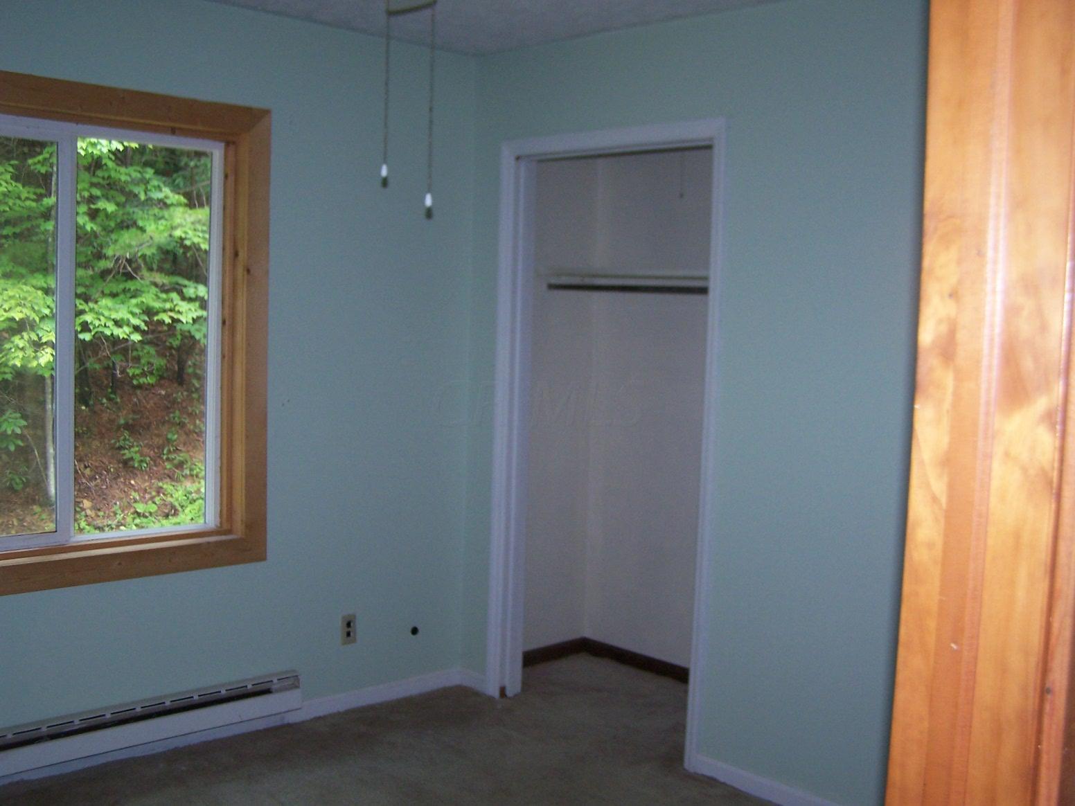8100 Sugar Grove Road Southeast Sugar Grove, OH 43155 - Photo 7 of 15