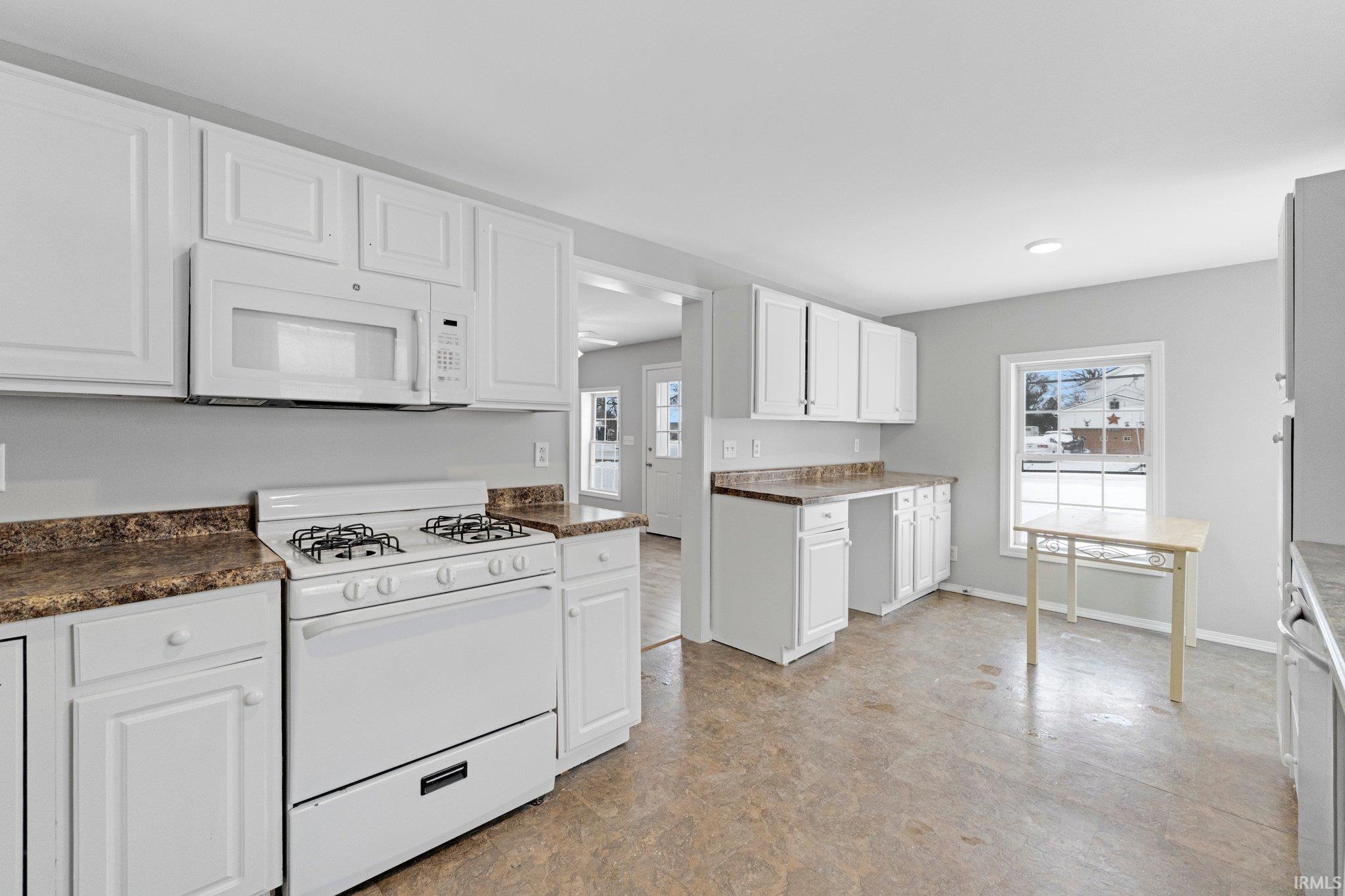 504 7th Street Howe, IN 46746 - Photo 8 of 25 Gallery Image 8
