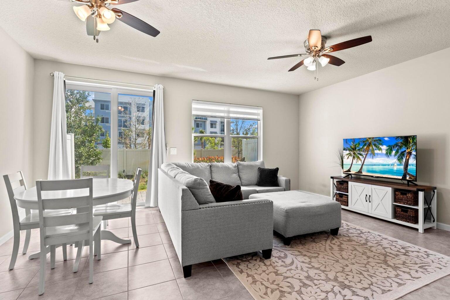 359 Southeast Angler Drive Stuart, FL 34994 - Photo 9 of 34 20240227220652783248000000-o