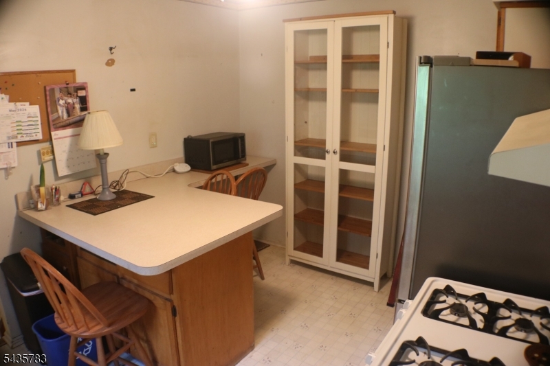 22 Woodland Road Chatham, NJ 07928 - Photo 5 of 8