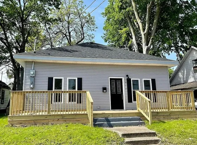 $105,000 | 512 East 5th Street, Metropolis, IL 62960