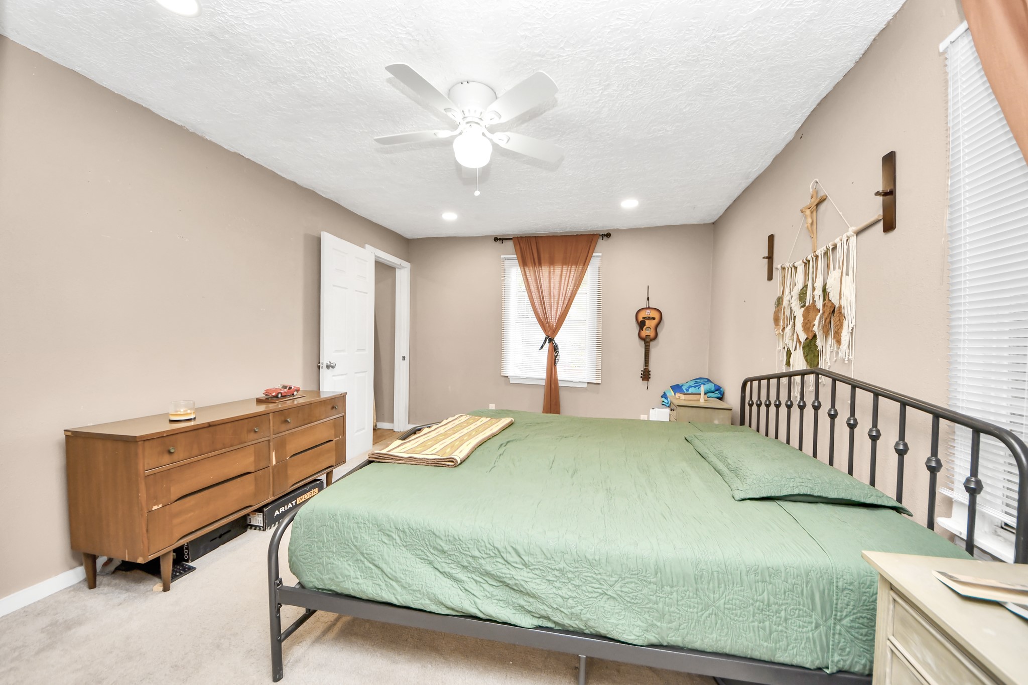 1806 Miami Road Pasadena, TX 77502 - Photo 17 of 34 Bedroom 1
