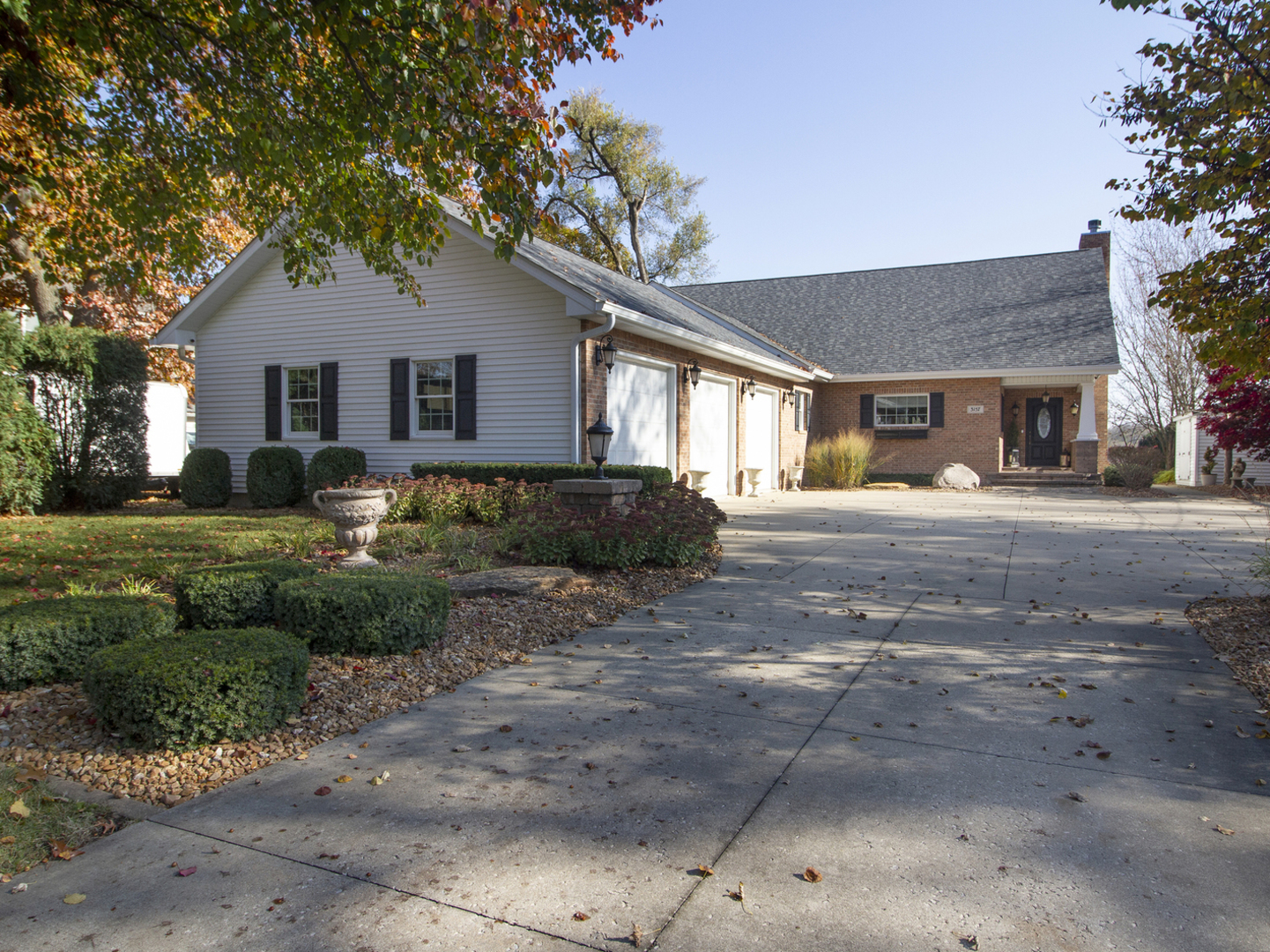 3157 River Road Kankakee, IL 60901 - Photo 1 of 50 a house view with a outdoor space