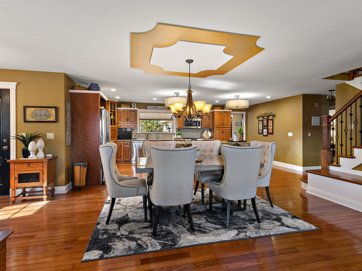 3157 River Road Kankakee, IL 60901 - Photo 6 of 50 a dining room with furniture a rug and wooden floor