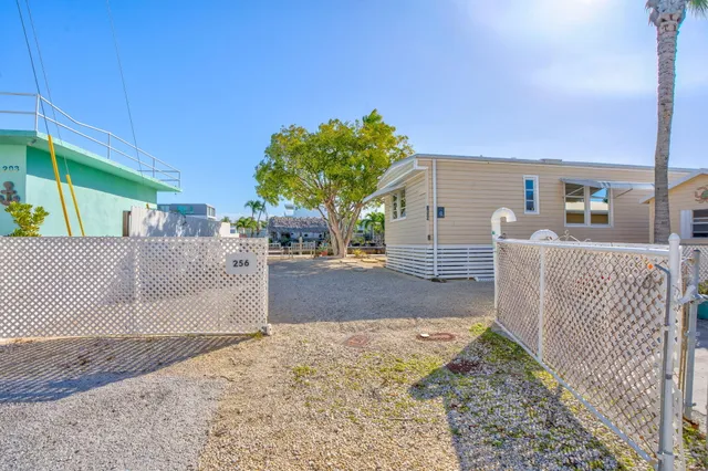 $825,000 | 256 Allen Avenue, Key Largo, FL 33037