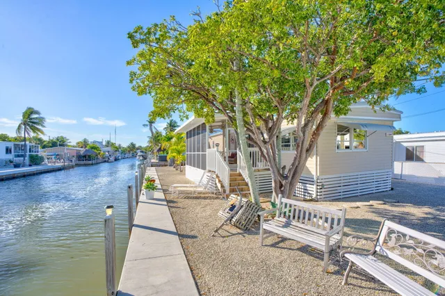 $825,000 | 256 Allen Avenue, Key Largo, FL 33037