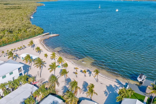 $825,000 | 256 Allen Avenue, Key Largo, FL 33037