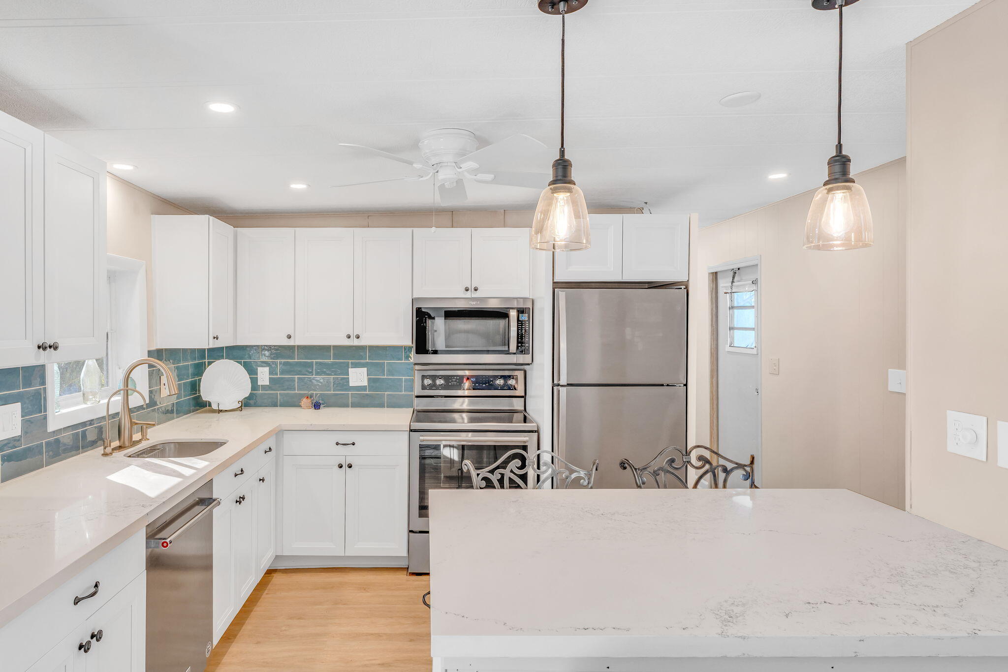 256 Allen Avenue Key Largo, FL 33037 - Photo 4 of 49 256 Allen 4