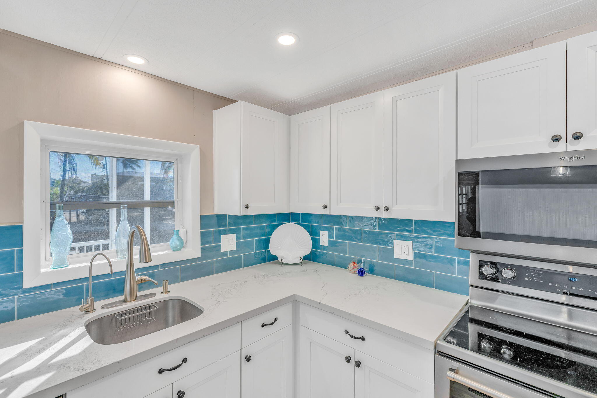 256 Allen Avenue Key Largo, FL 33037 - Photo 6 of 49 256 Allen 18