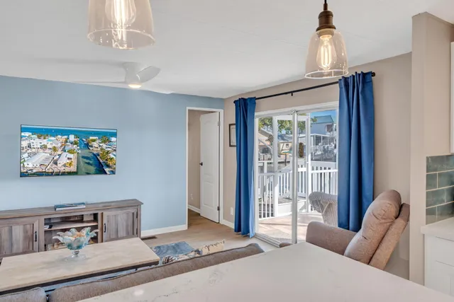 $825,000 | 256 Allen Avenue, Key Largo, FL 33037