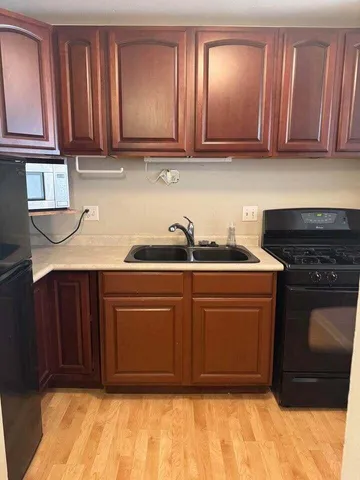 $139,900 | 2222 East Belleview Place, Unit 103, Milwaukee, WI 53211