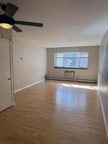 $139,900 | 2222 East Belleview Place, Unit 103, Milwaukee, WI 53211