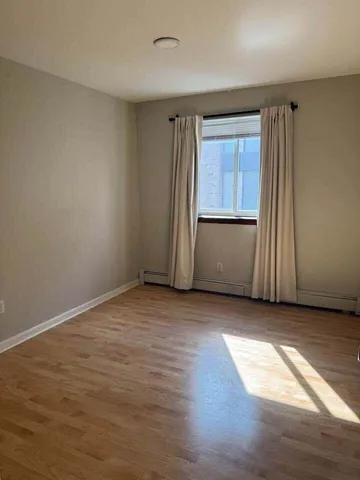 $139,900 | 2222 East Belleview Place, Unit 103, Milwaukee, WI 53211