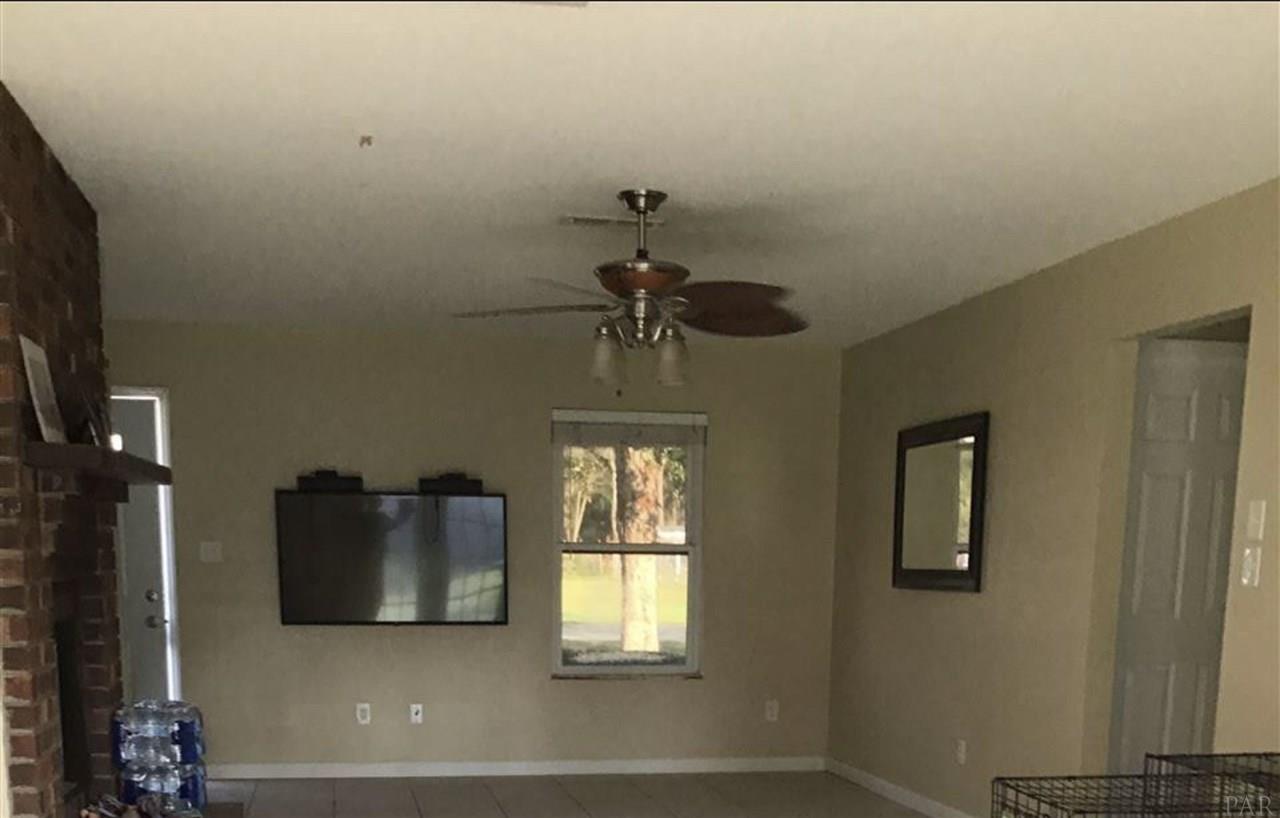 4209 Sea Port Road Pace, FL 32571 - Photo 8 of 9