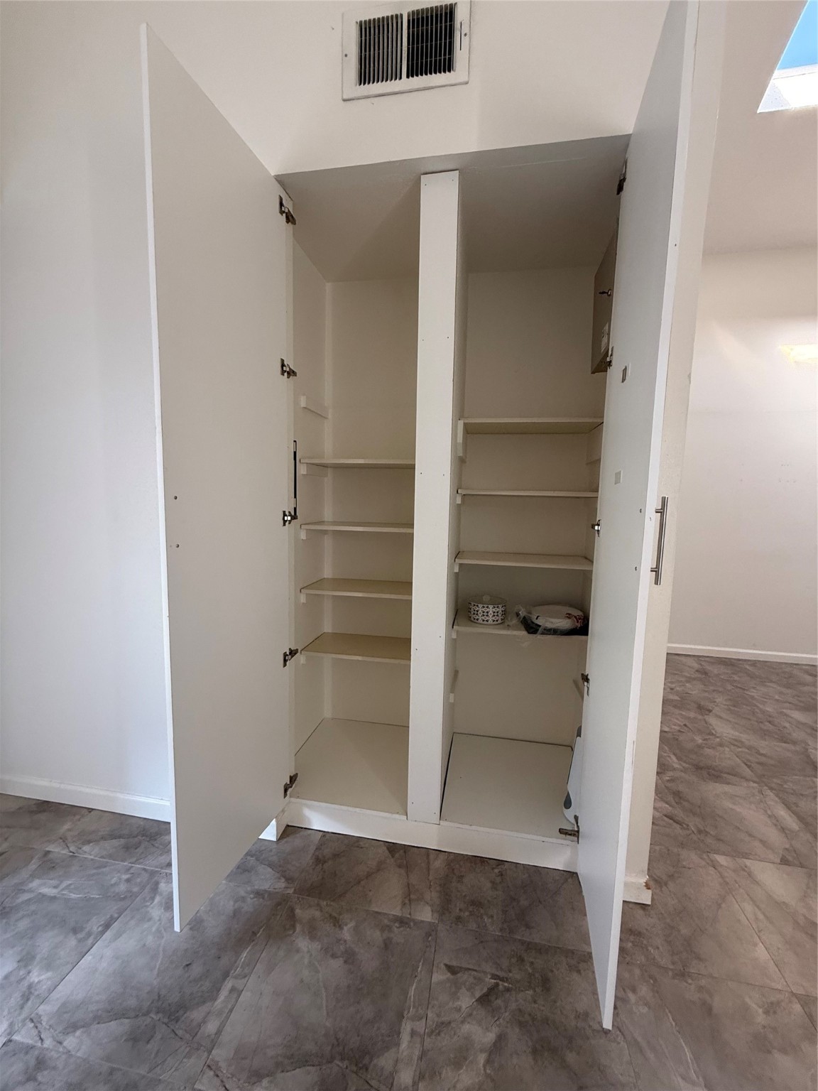 12550 Newbrook Drive Houston, TX 77072 - Photo 14 of 15 a view of an empty room