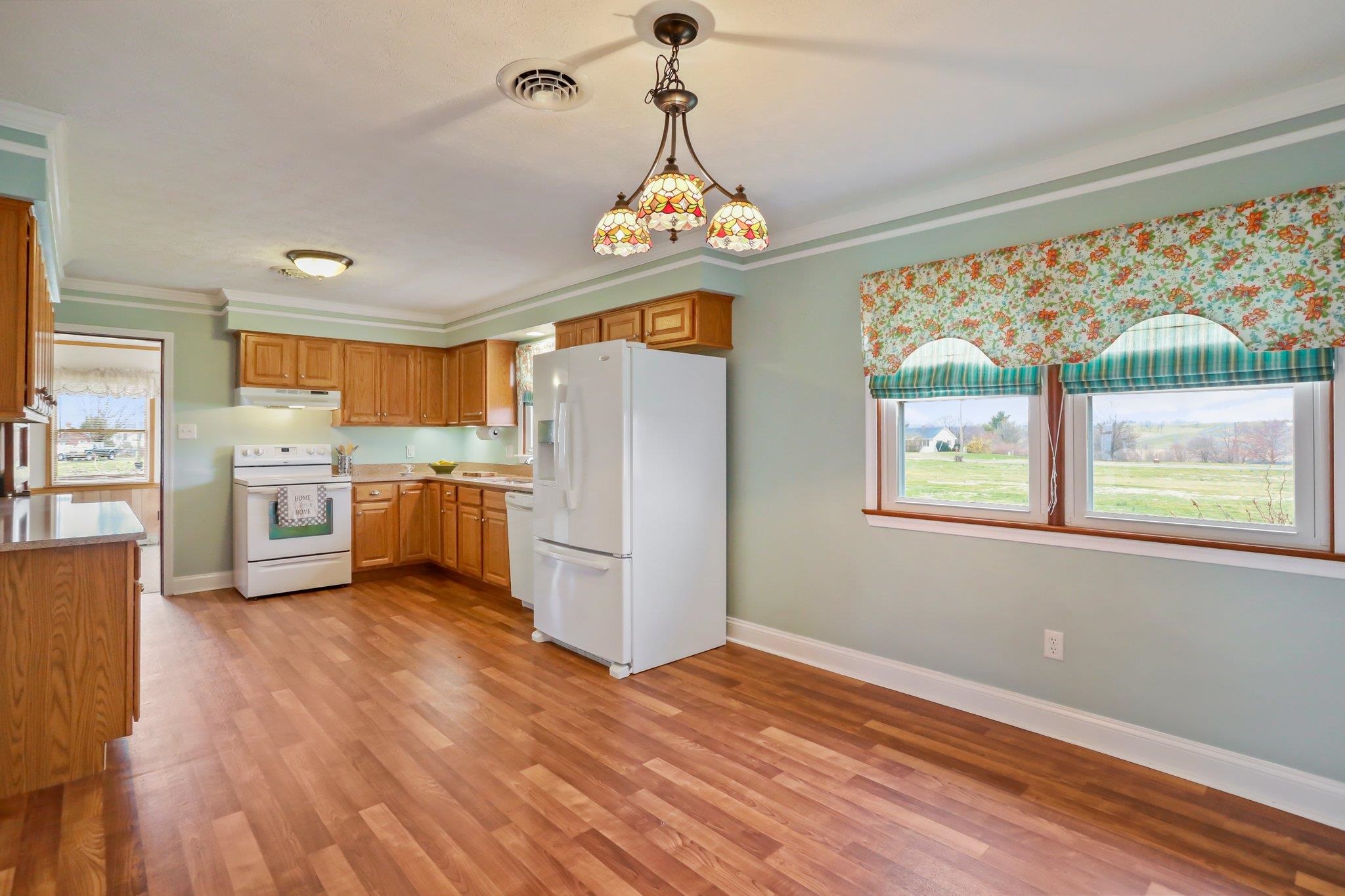 81 Molineu Road Edinburg, VA 22824 - Photo 5 of 64 Gallery Image 5