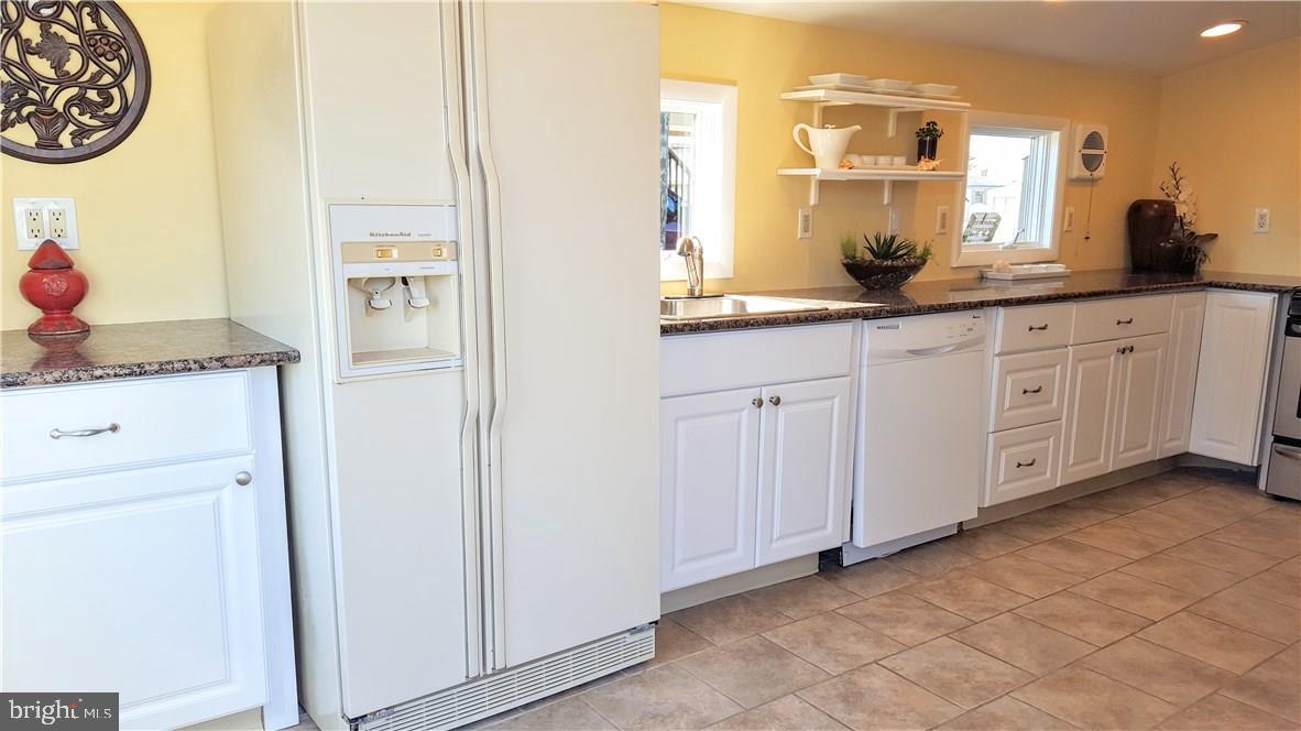 1811 Binnacle Road Forked River, NJ 08731 - Photo 11 of 24 Gallery Image 11