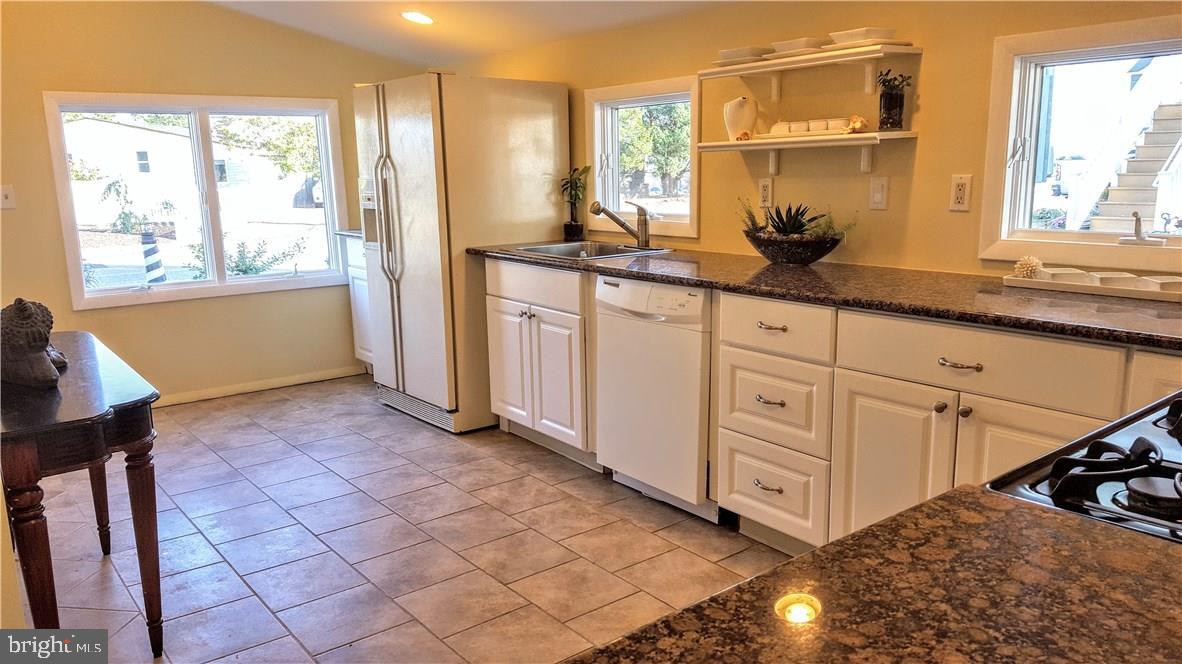 1811 Binnacle Road Forked River, NJ 08731 - Photo 10 of 24 Gallery Image 10