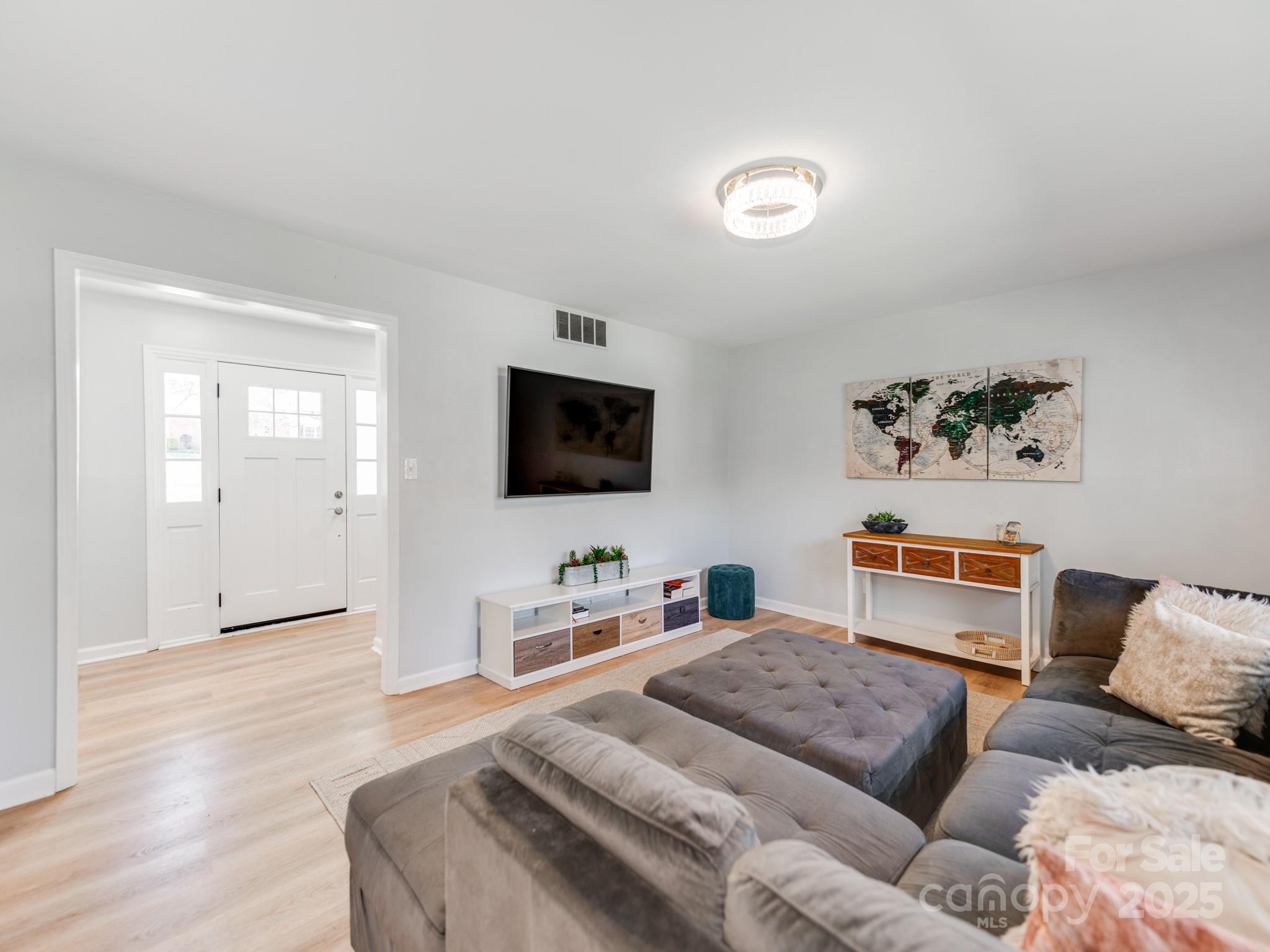 6310 Welford Road Charlotte, NC 28211 - Photo 13 of 28