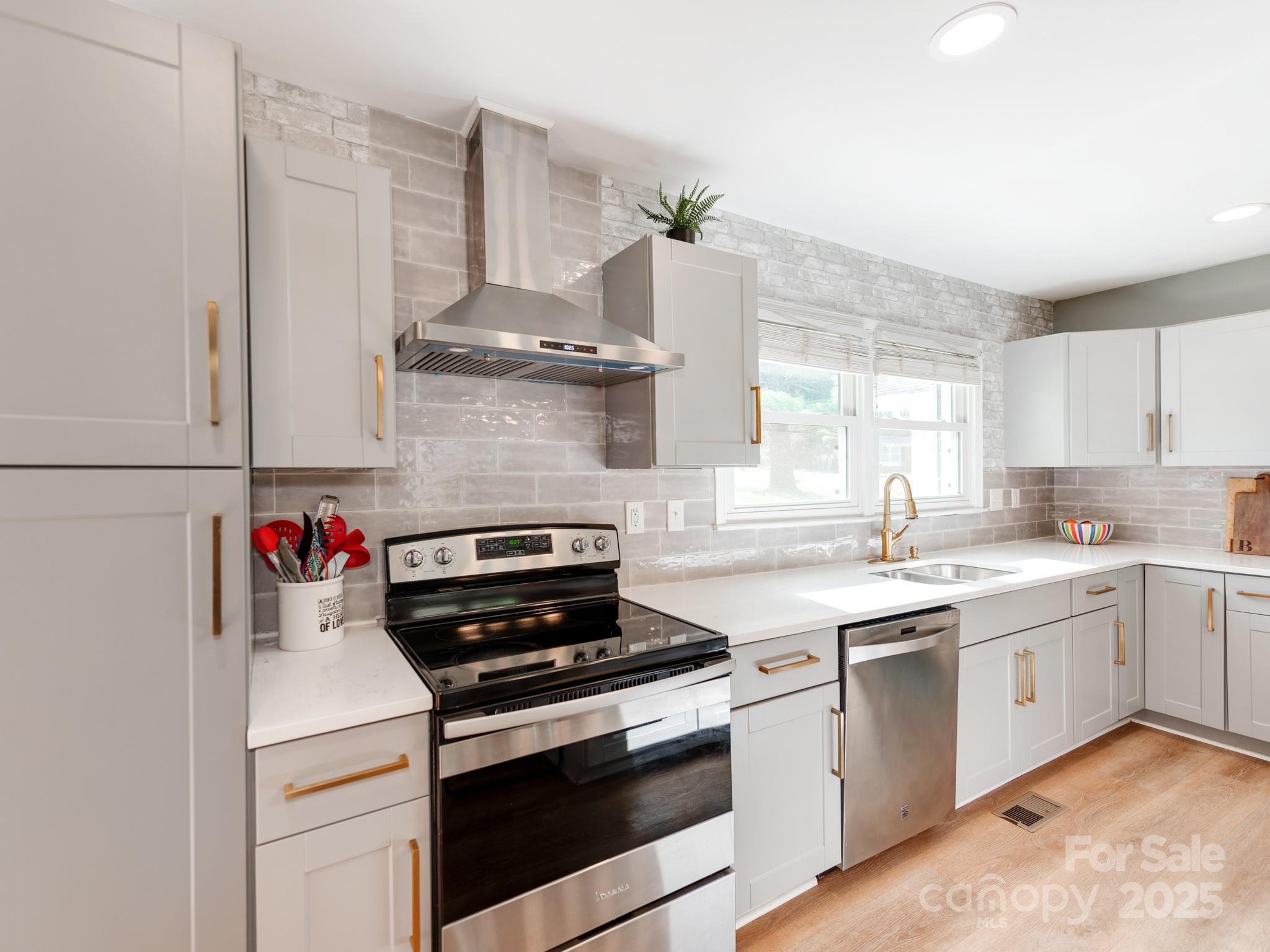 6310 Welford Road Charlotte, NC 28211 - Photo 9 of 28