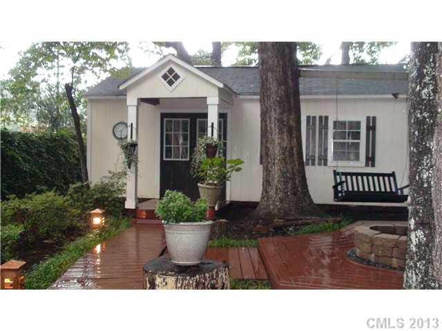 233 Chiswick Road Charlotte, NC 28211 - Photo 14 of 16 Gallery Image 14