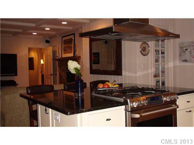 233 Chiswick Road Charlotte, NC 28211 - Photo 3 of 16 Gallery Image 3