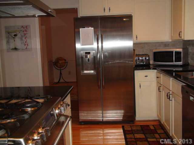 233 Chiswick Road Charlotte, NC 28211 - Photo 5 of 16 Gallery Image 5