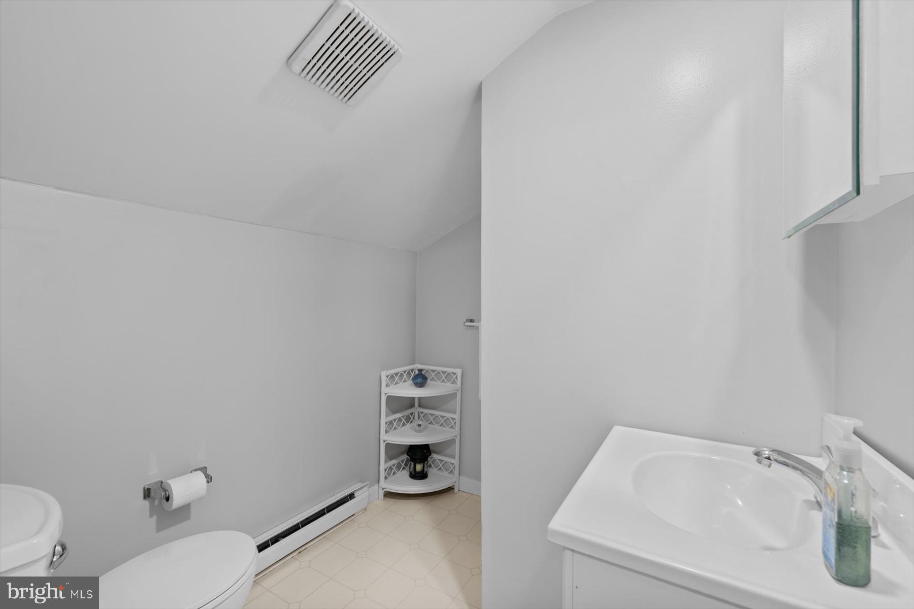 28939 Stockley Road Milton, DE 19968 - Photo 28 of 66 Bathroom 2