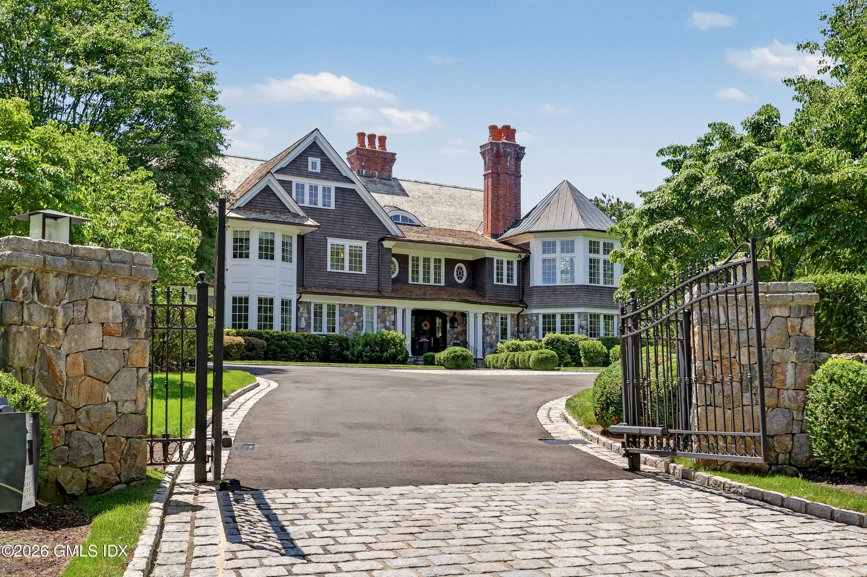 170 Old Mill Road Greenwich, CT 06831 - Photo 33 of 36 Gated Entry