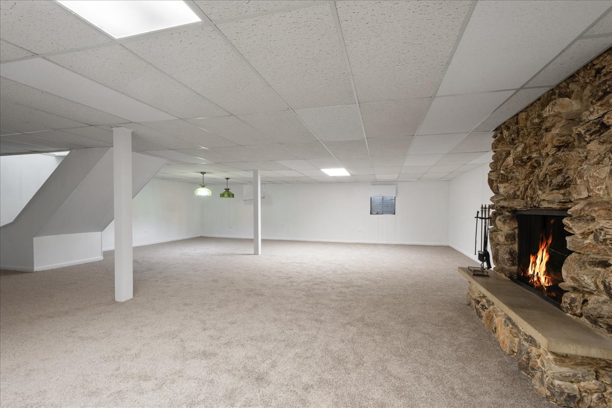 2821 Covert Road Glenview, IL 60025 - Photo 26 of 28