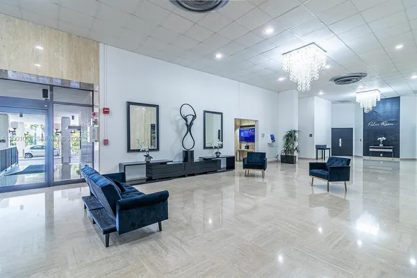 $1,950 | 500 Three Islands Boulevard, Unit 222, Hallandale Beach, FL 33009