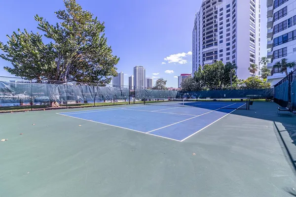 $1,950 | 500 Three Islands Boulevard, Unit 222, Hallandale Beach, FL 33009