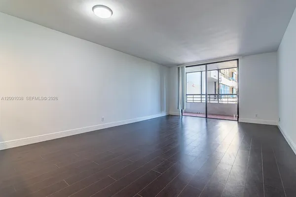 $1,950 | 500 Three Islands Boulevard, Unit 222, Hallandale Beach, FL 33009