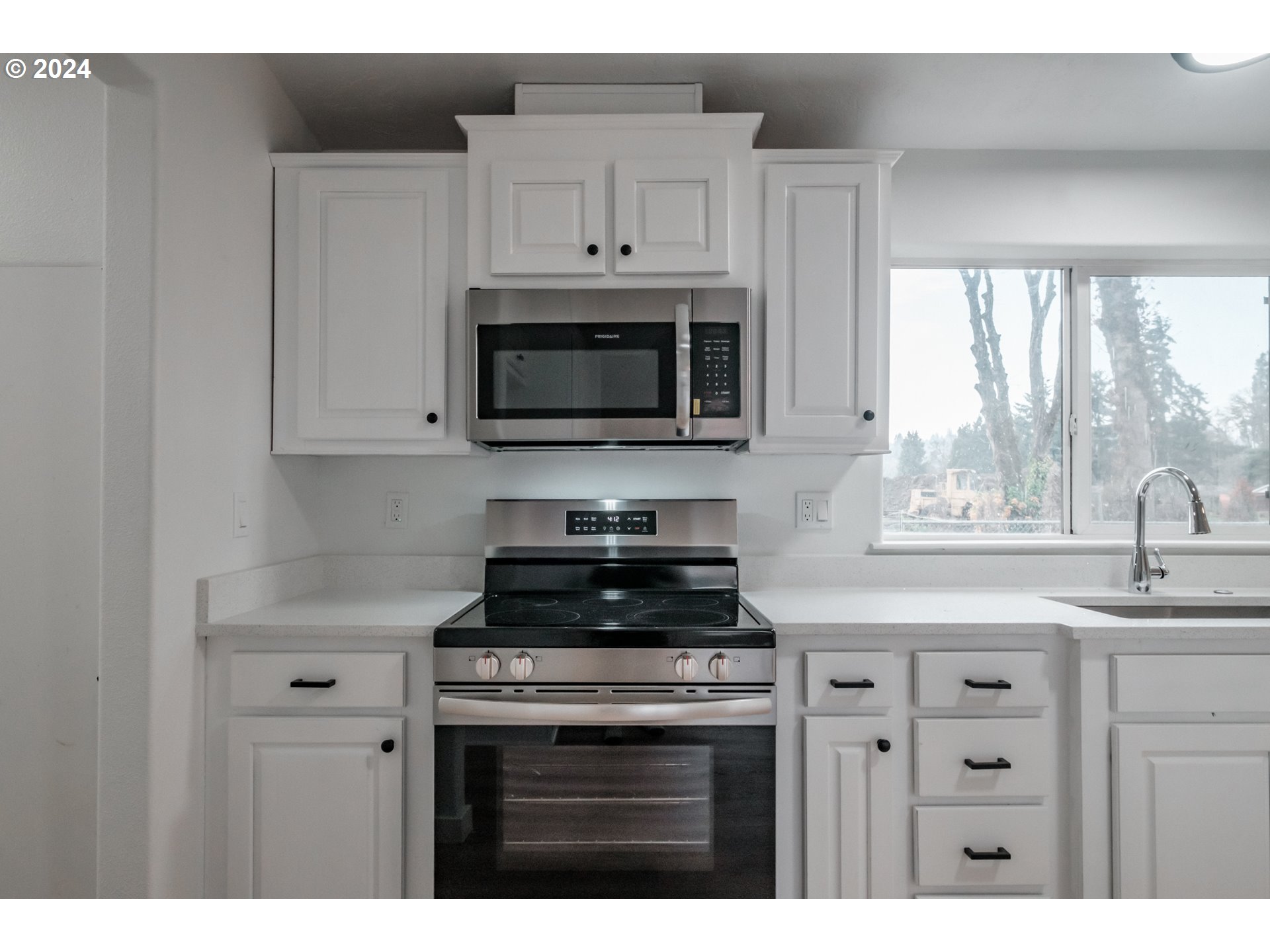 1509 Harvey Road Cottage Grove, OR 97424 - Photo 12 of 20 Gallery Image 12