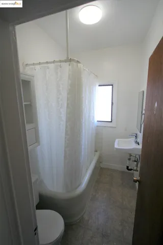 $2,825,000 | 1458 East 33rd Street, Oakland, CA 94602