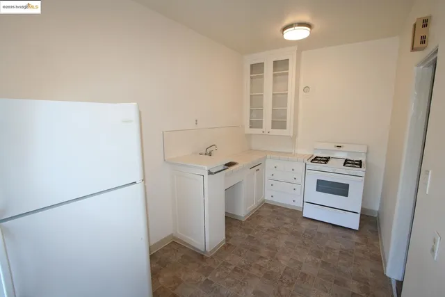 $2,825,000 | 1458 East 33rd Street, Oakland, CA 94602