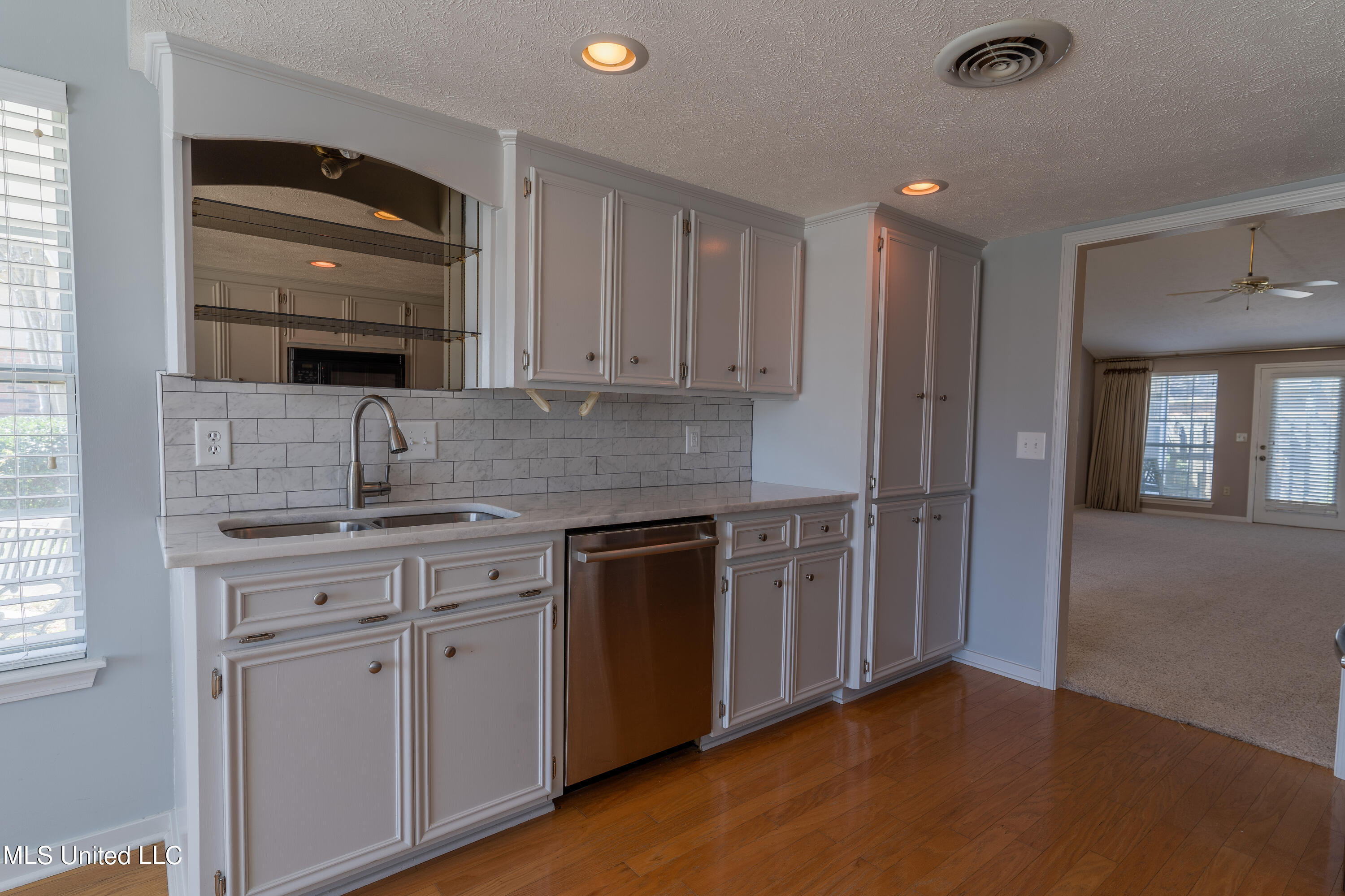 114 Villa Way Clinton, MS 39056 - Photo 12 of 43 12 - Kitchen