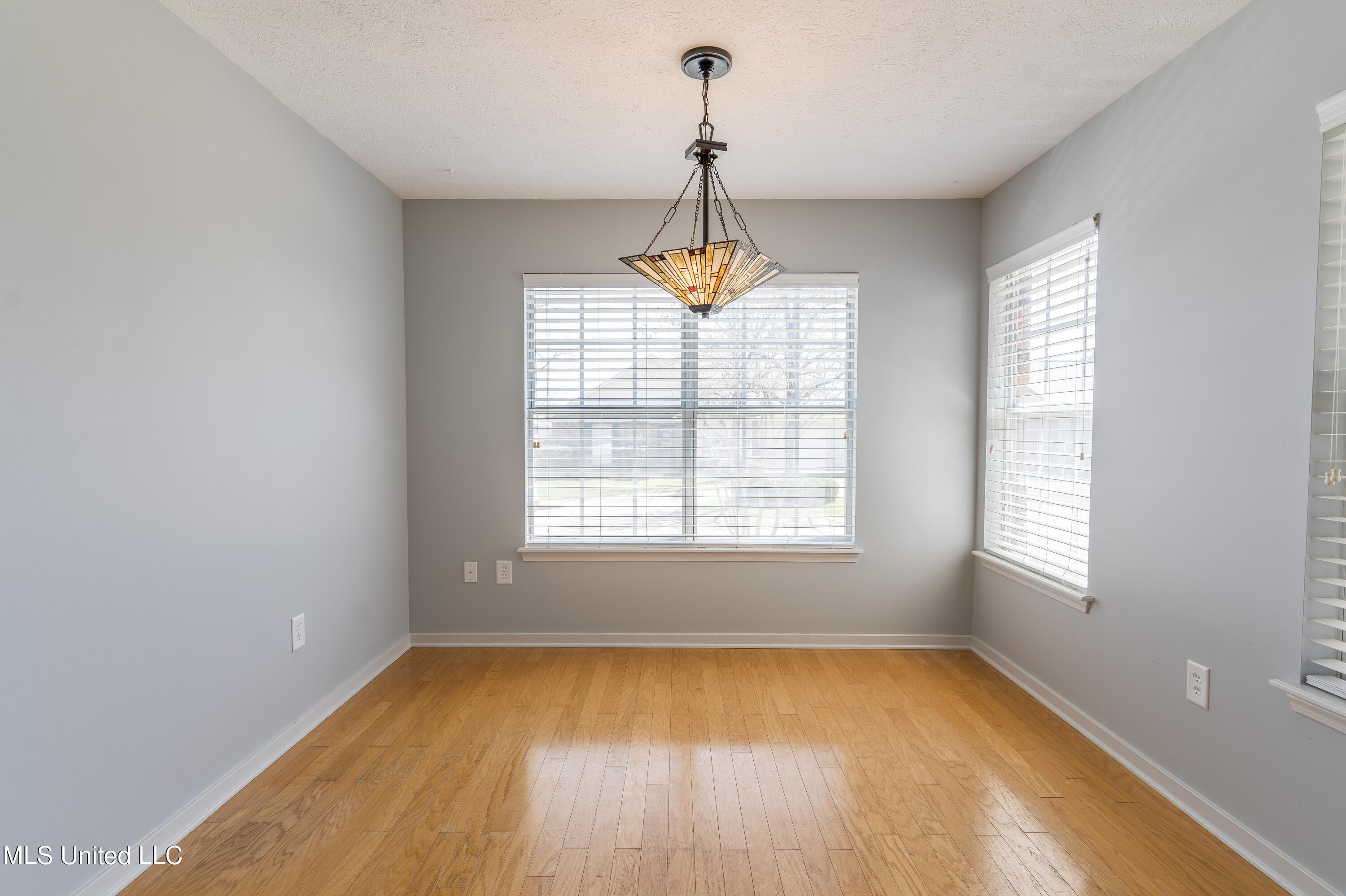 114 Villa Way Clinton, MS 39056 - Photo 17 of 43 17 - Dining Room