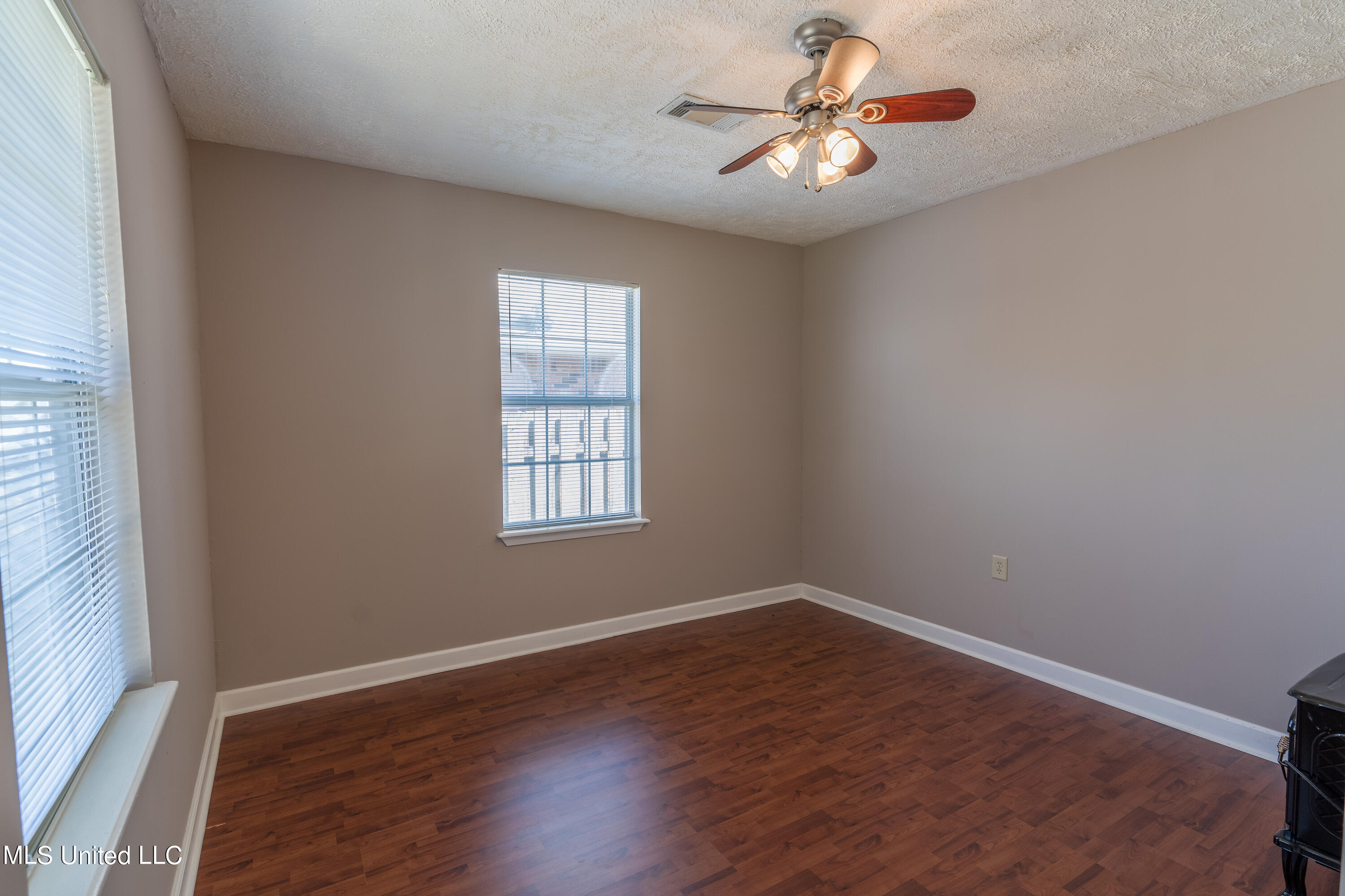 114 Villa Way Clinton, MS 39056 - Photo 32 of 43 32 - Office