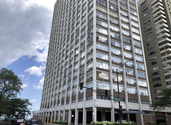 $1,425 | 6171 North Sheridan Road, Unit 405, Chicago, IL 60660