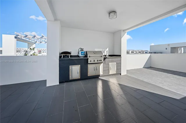 a view of livingroom with furniture