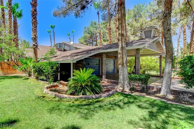 $1,998,000 | 5260 North Jones Boulevard, Las Vegas, NV 89130