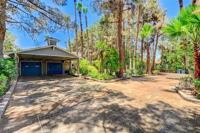 $1,998,000 | 5260 North Jones Boulevard, Las Vegas, NV 89130