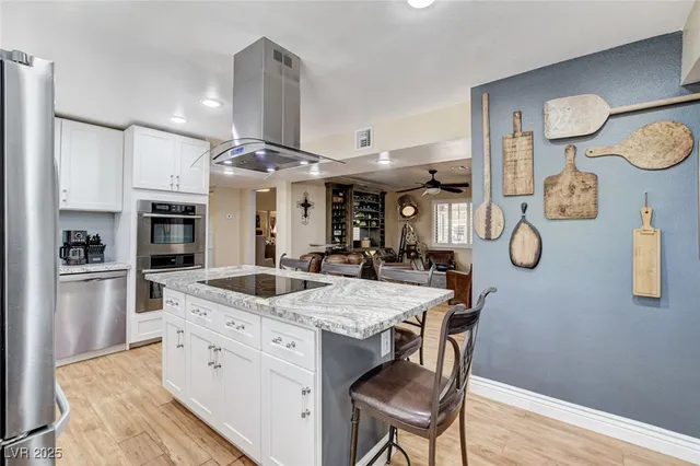 $1,998,000 | 5260 North Jones Boulevard, Las Vegas, NV 89130