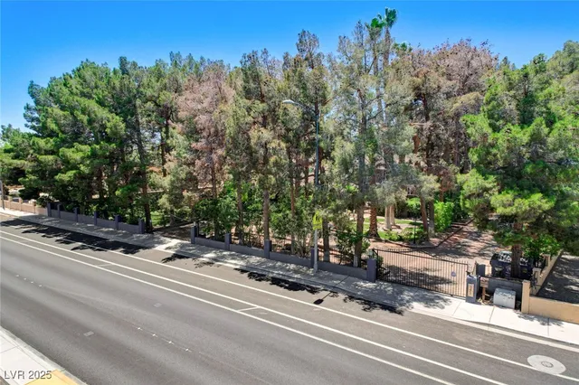 $1,998,000 | 5260 North Jones Boulevard, Las Vegas, NV 89130