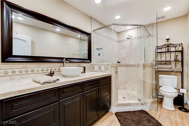 $1,998,000 | 5260 North Jones Boulevard, Las Vegas, NV 89130