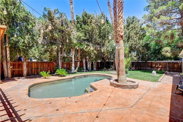 $1,998,000 | 5260 North Jones Boulevard, Las Vegas, NV 89130