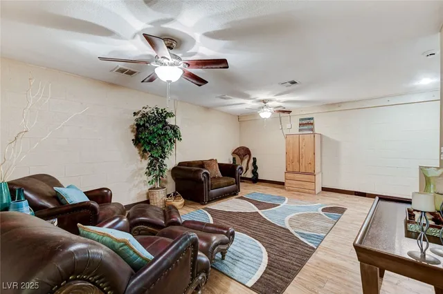 $1,998,000 | 5260 North Jones Boulevard, Las Vegas, NV 89130