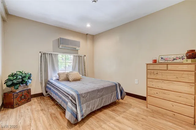 $1,998,000 | 5260 North Jones Boulevard, Las Vegas, NV 89130